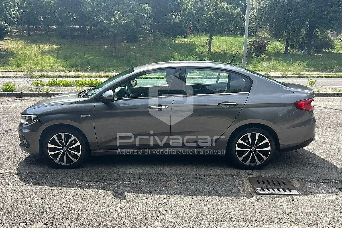 Usata Fiat Tipo Opening Edition 120 CV (88 kW) 2016 Grigio Berlina