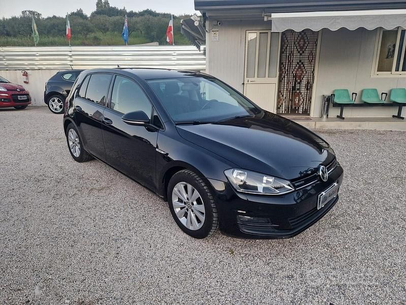 Usata VW Golf VII Highline 110 CV (80 kW) 2013 Nero Berlina