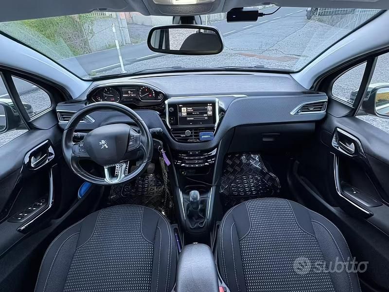 Usata Peugeot 208 75 CV (55 kW) 2016 Utilitaria