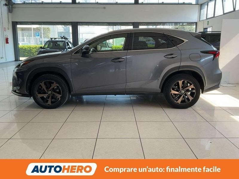 Usata Lexus NX300h E-FOUR 155 CV (114 kW) 2021 Grigio SUV