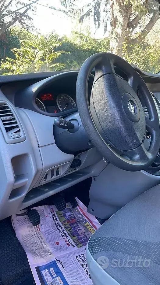 Usata Opel Vivaro 146 CV (107 kW) 2014 Nero Monovolume