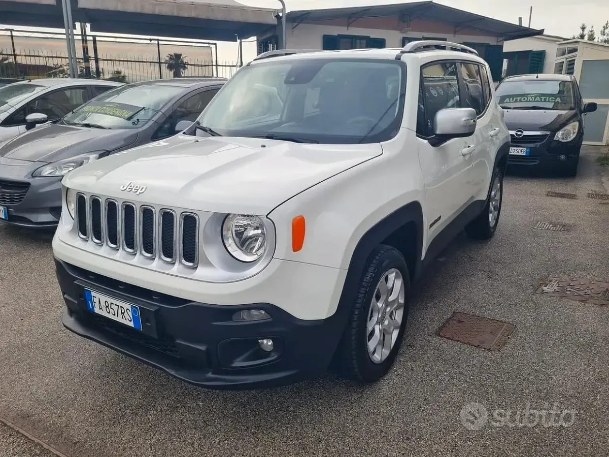 Usata Jeep Renegade Longitude 140 CV (102 kW) 2015 Bianco SUV