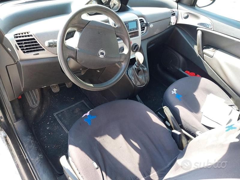 Usata Lancia Ypsilon 77 CV (56 kW) 2007 Nero Utilitaria