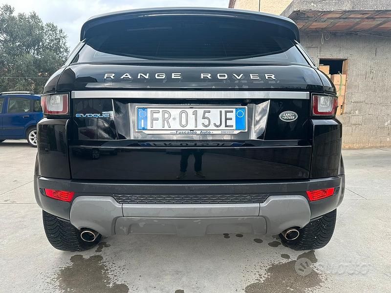 Usata Land Rover Range Rover evoque 150 CV (110 kW) 2018 Nero Berlina