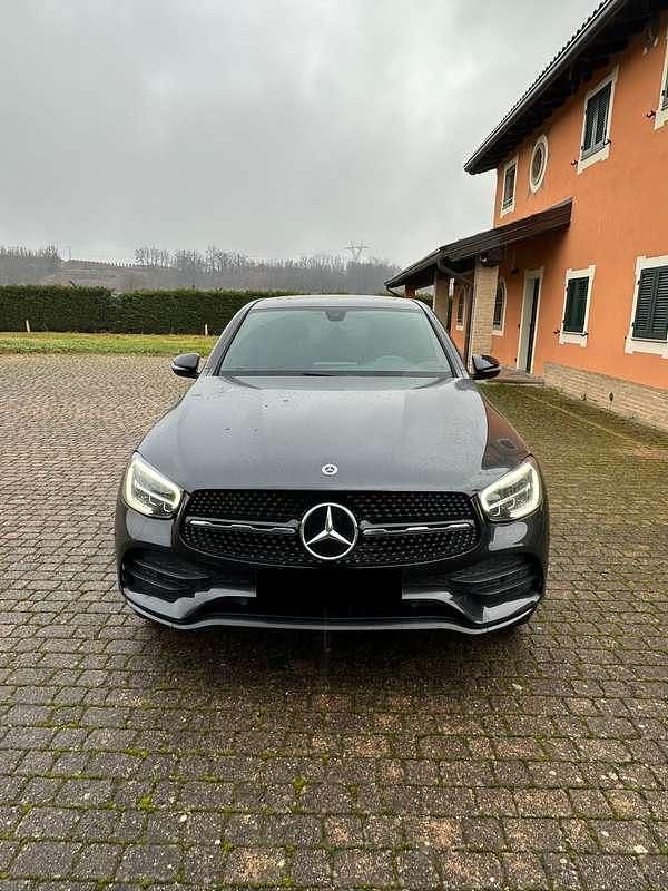 Usata Mercedes GLC220 Premium 194 CV (142 kW) 2022 Nero SUV