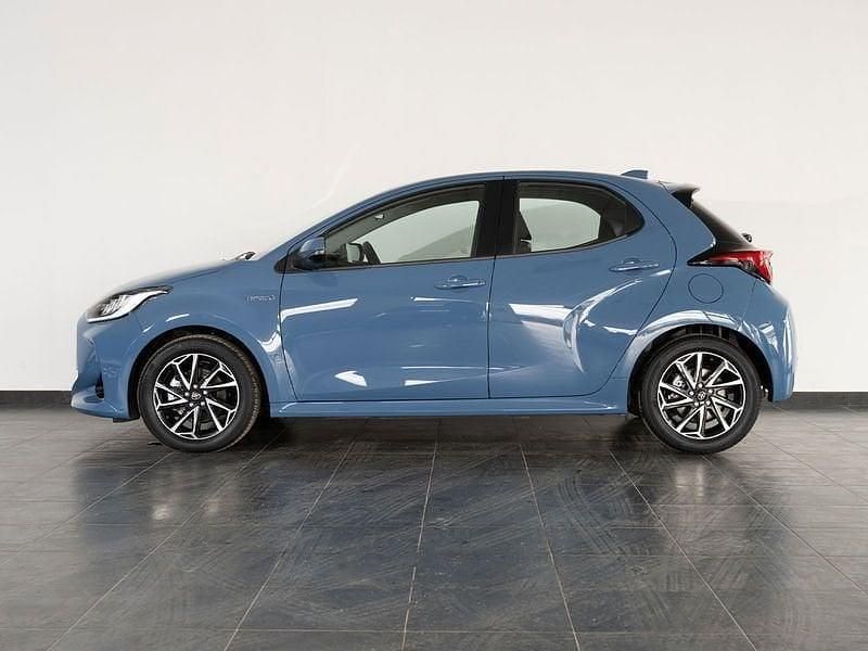 Usata Toyota Yaris Hybrid Trend 115 CV (84 kW) 2020 Blu Berlina