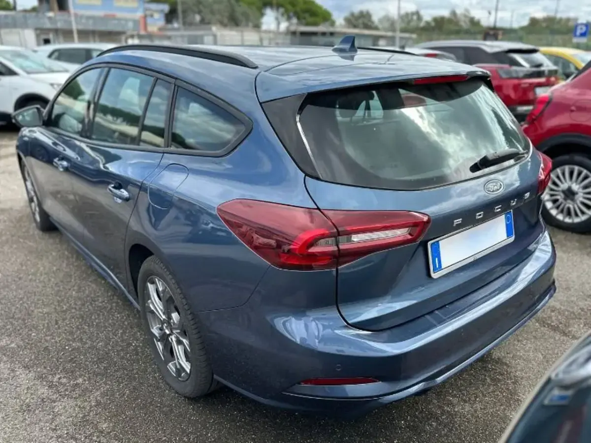 Usata Ford Focus ST-Line 125 CV (91 kW) 2023 Blu/azzurro Station wagon