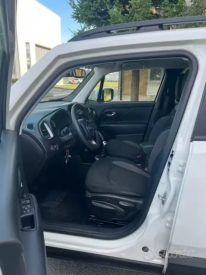 Usata Jeep Renegade Limited 130 CV (95 kW) 2022 Bianco SUV