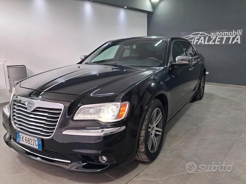 Nero Usata 2011 Lancia Thema Tre volumi | 8900 € (Ottimo prezzo) - Immagine 1/4