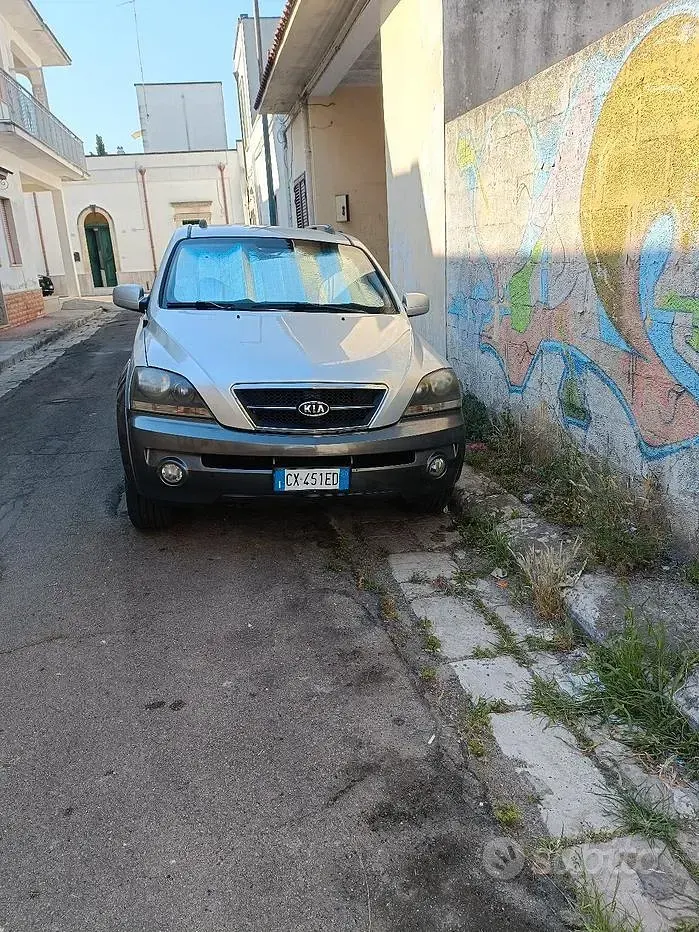 Usata Kia Sorento 140 CV (102 kW) 2005 Grigio SUV