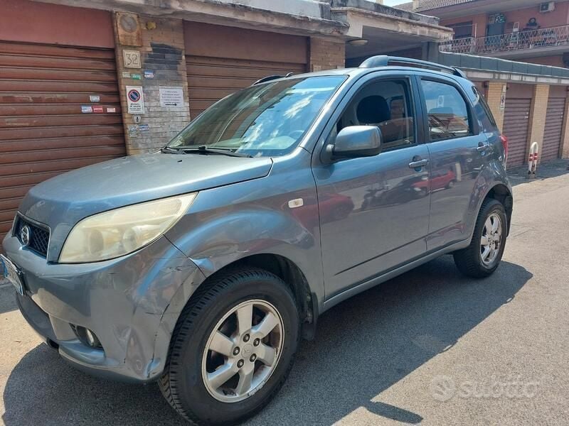 Usata Daihatsu Terios 86 CV (63 kW) 2007 Grigio SUV