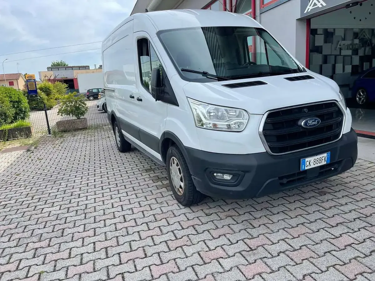 Usata Ford Transit Trend 129 CV (94 kW) 2022 Bianco Furgone