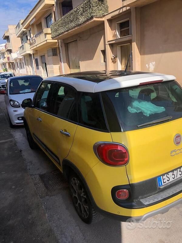 Usata Fiat 500L Trekking 85 CV (62 kW) 2014 Giallo Monovolume