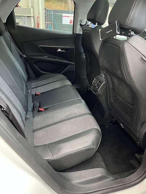 Usata Peugeot 3008 Allure 131 CV (96 kW) 2019 Bianco SUV