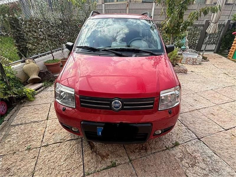 Usata Fiat Panda 4x4 Climbing 54 CV (39 kW) 2005 Utilitaria