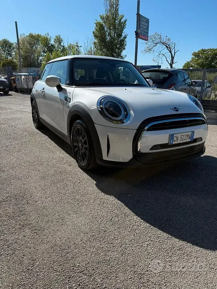 Usata Mini Cooper Essential 136 CV (100 kW) 2023 Bianco Utilitaria