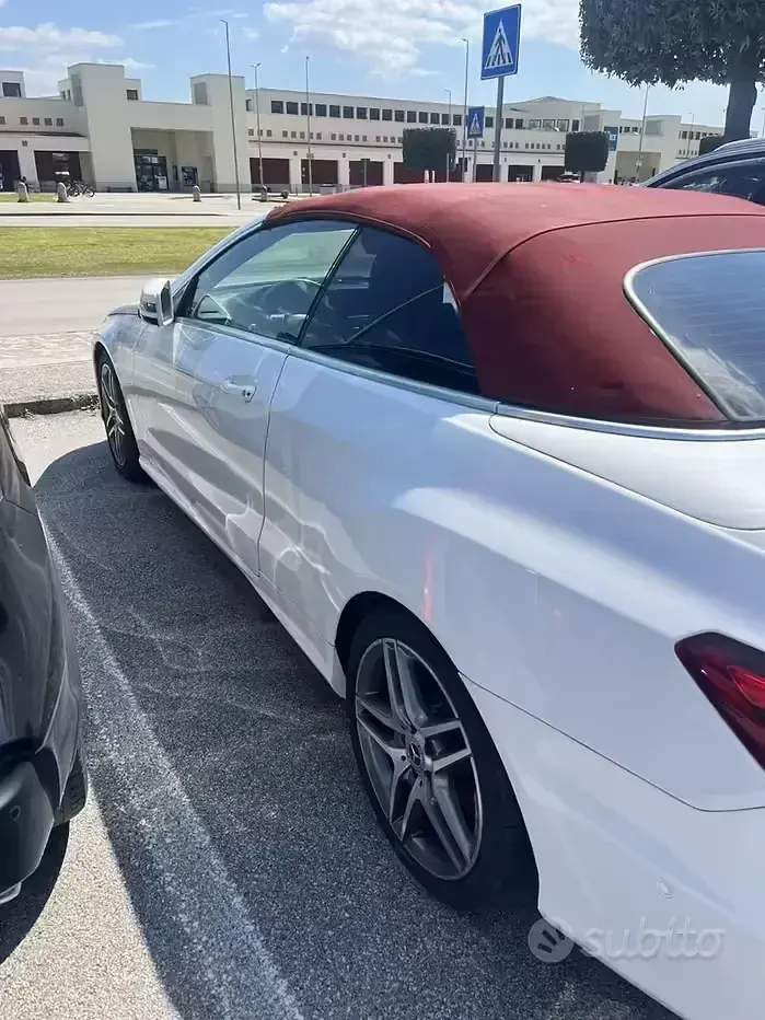 Usata Mercedes E220 170 CV (125 kW) 2013 Bianco Cabrio