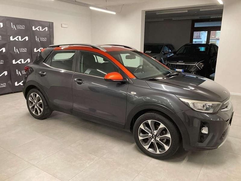Usata Kia Stonic Style 120 CV (88 kW) 2019 Grigio SUV