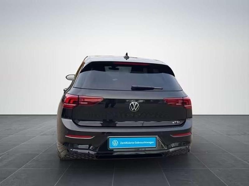 Usata VW Golf VIII R-line 150 CV (110 kW) 2025 Nero Utilitaria