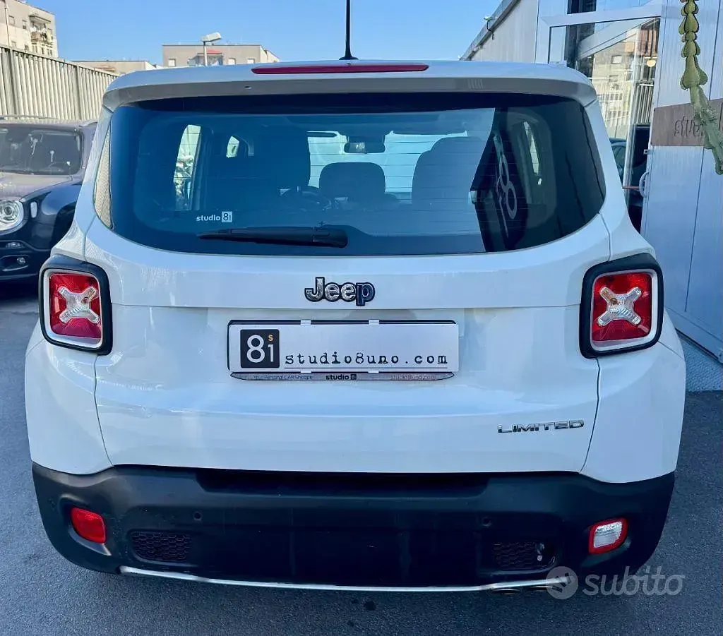 Begagnad Jeep Renegade Limited 120 HK (88 kW) 2017 Vit SUV