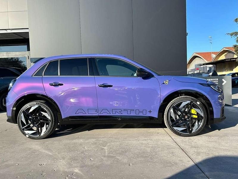 Nuova Fiat 600E 105 kW (143 CV) 2025 Rosso SUV