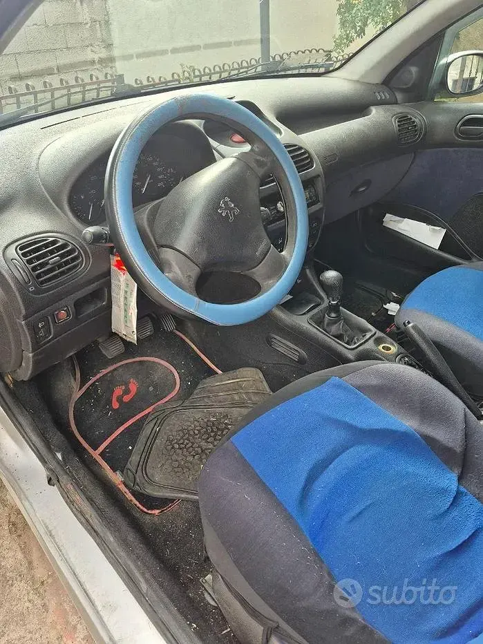 Usata Peugeot 206 68 CV (50 kW) 2005 Grigio Berlina