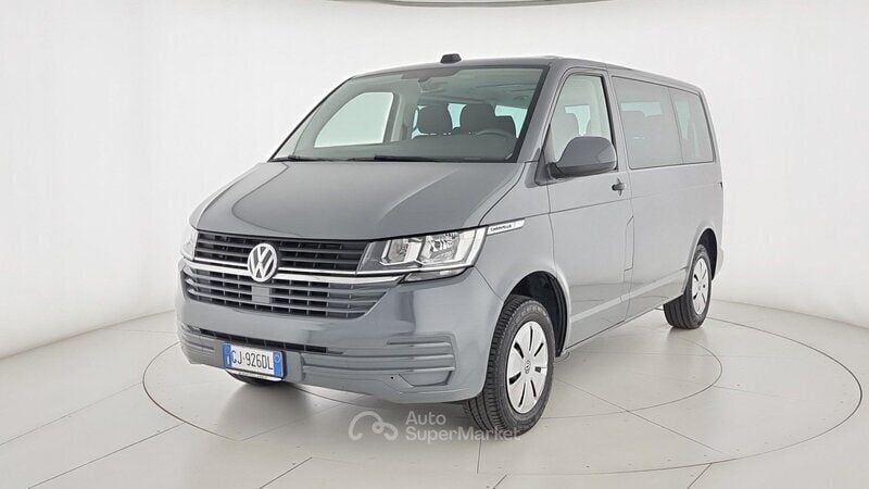 Gray Usata 2022 VW Caravelle Business Monovolume | 31.600 € (Buon prezzo) - Immagine 1/4