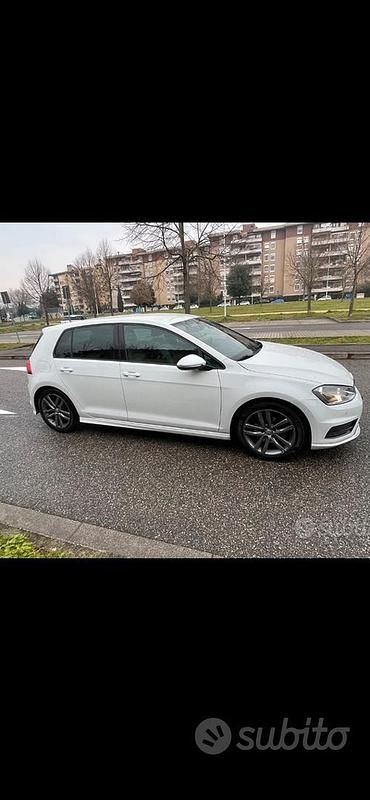 Usata VW Golf VII R-line 110 CV (80 kW) 2016 Bianco Berlina
