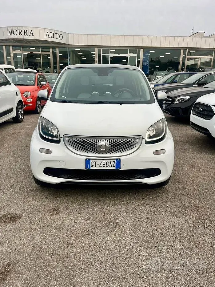 Usata Smart ForFour Passion 71 CV (52 kW) 2015 Bianco Utilitaria