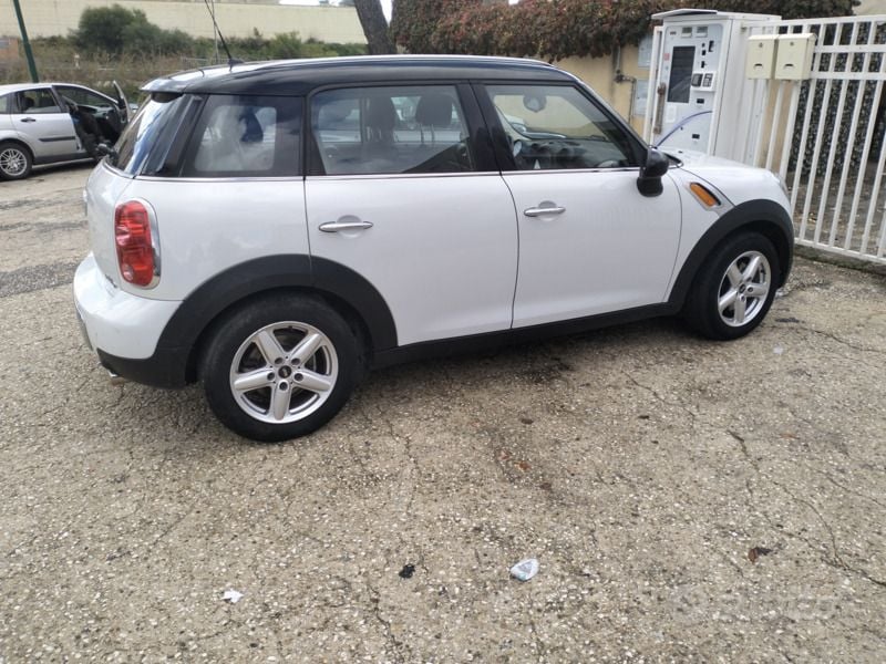 Usata 2012 Mini Countryman SUV | 6900 € - Immagine 1/2