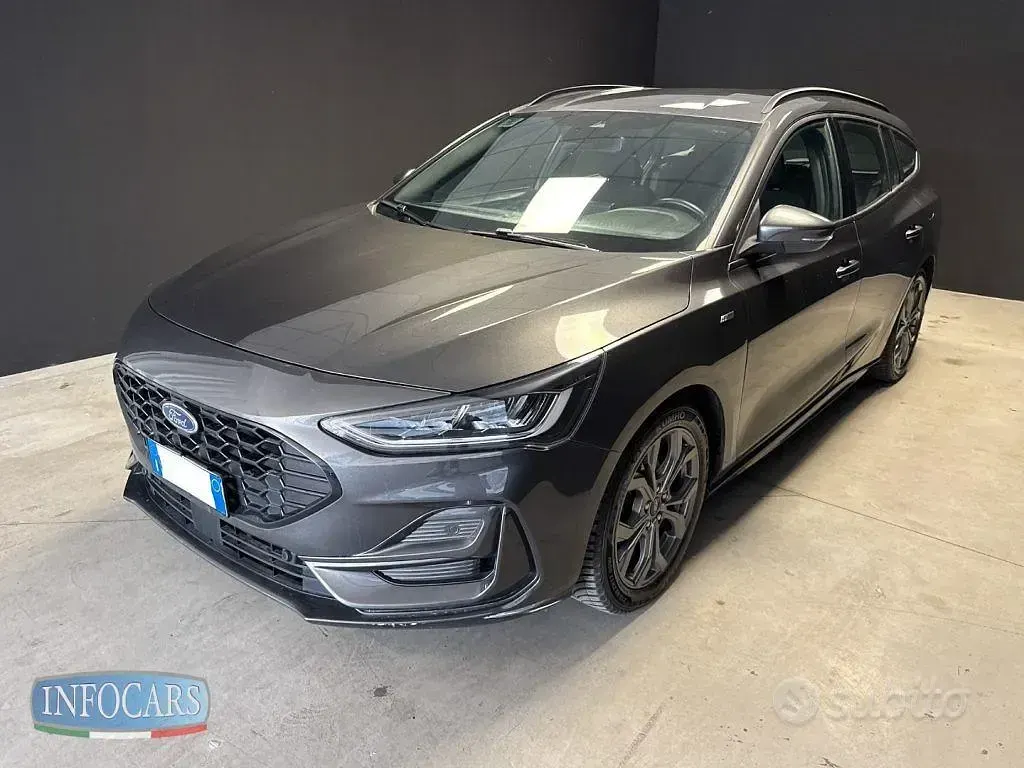 Usata Ford Focus ST 155 CV (114 kW) 2023 Grigio Station wagon
