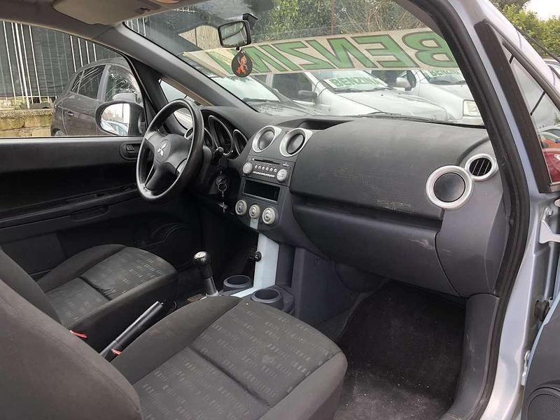 Usata Mitsubishi Colt 75 CV (55 kW) 2007 Berlina