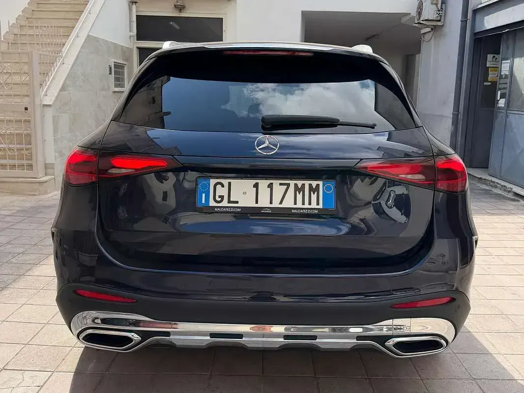 Usata Mercedes GLC220 AMG Line Premium Plus 197 CV (144 kW) 2022 Blu/azzurro SUV