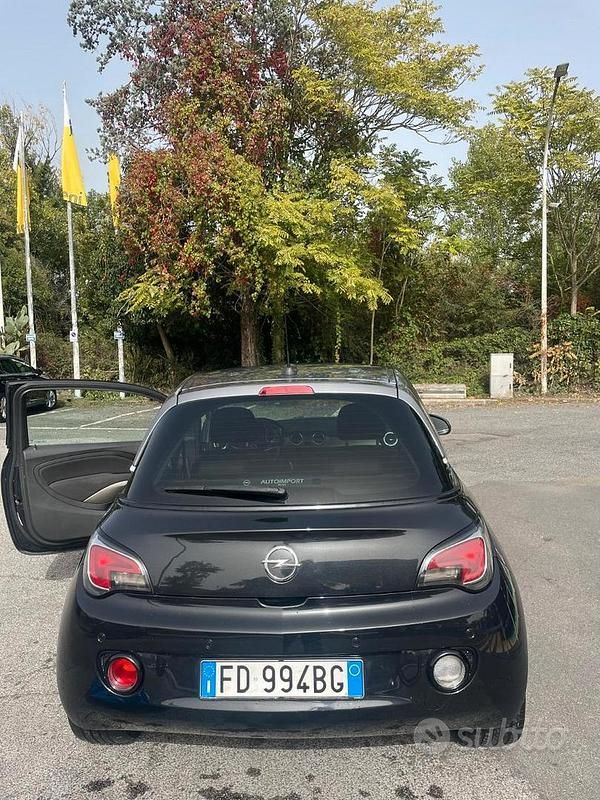 Usata Opel Adam 87 CV (63 kW) 2016 Nero Utilitaria