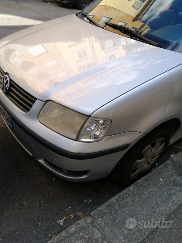 Usata VW Polo 48 CV (35 kW) 2000 Grigio Utilitaria
