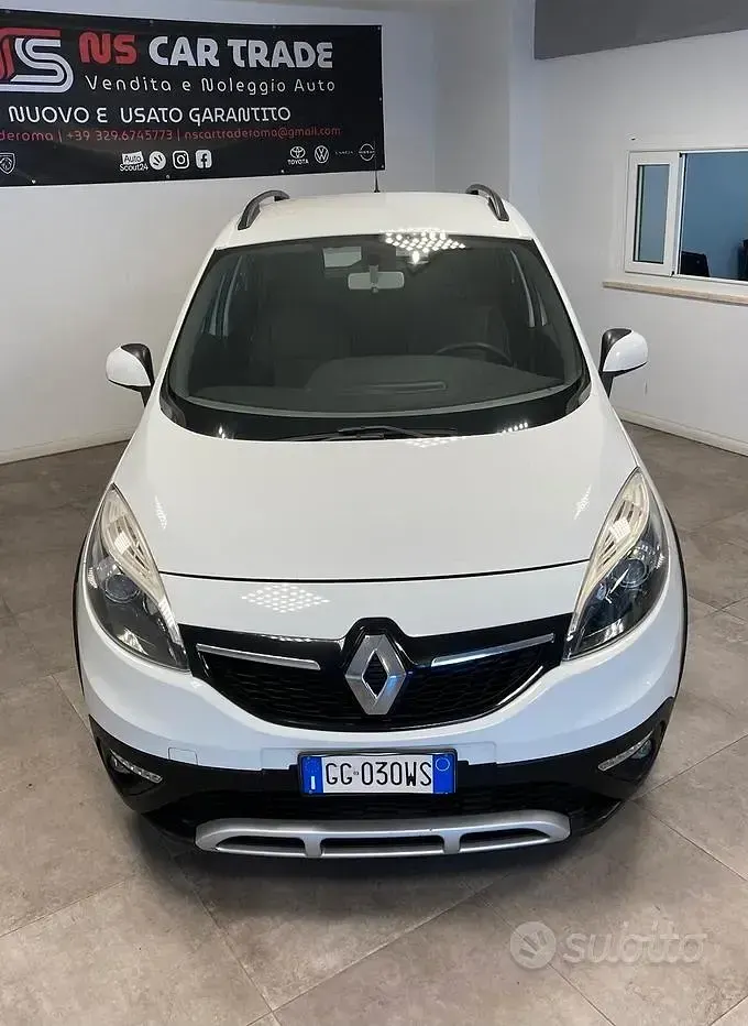 Usata Renault Scénic III 110 CV (80 kW) 2013 Bianco Monovolume