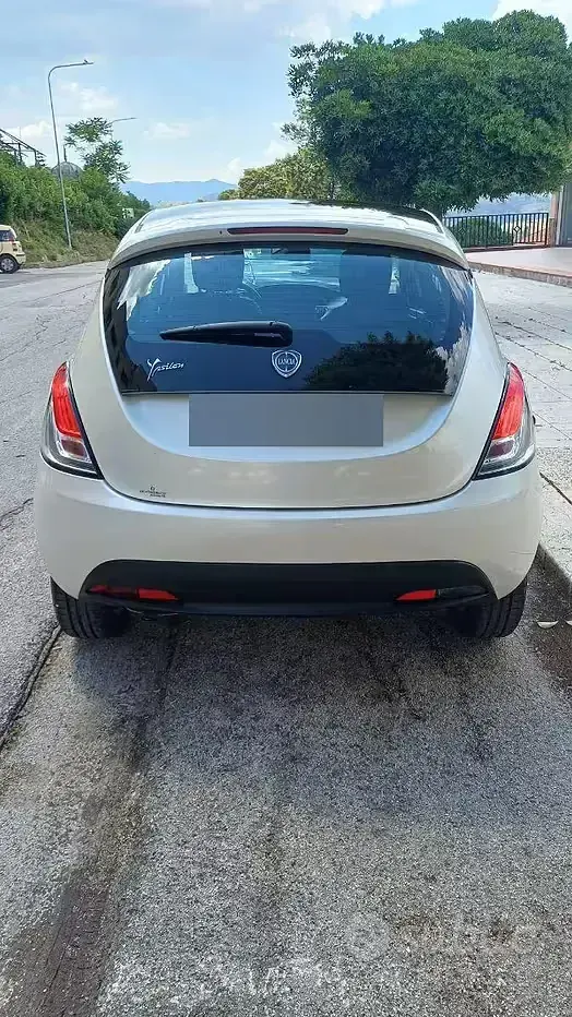 Usata Lancia Ypsilon 95 CV (69 kW) 2011 Giallo Utilitaria