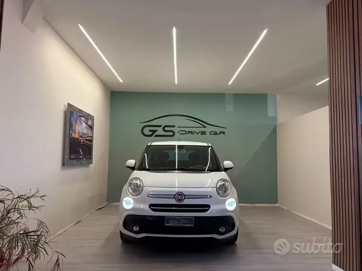 Usata Fiat 500L Lounge 95 CV (69 kW) 2018 Bianco Monovolume
