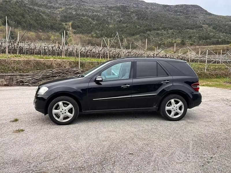 Usata Mercedes ML320 224 CV (164 kW) 2006 SUV