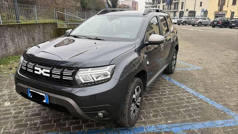 Usata Dacia Duster Journey 101 CV (74 kW) 2023 Grigio SUV