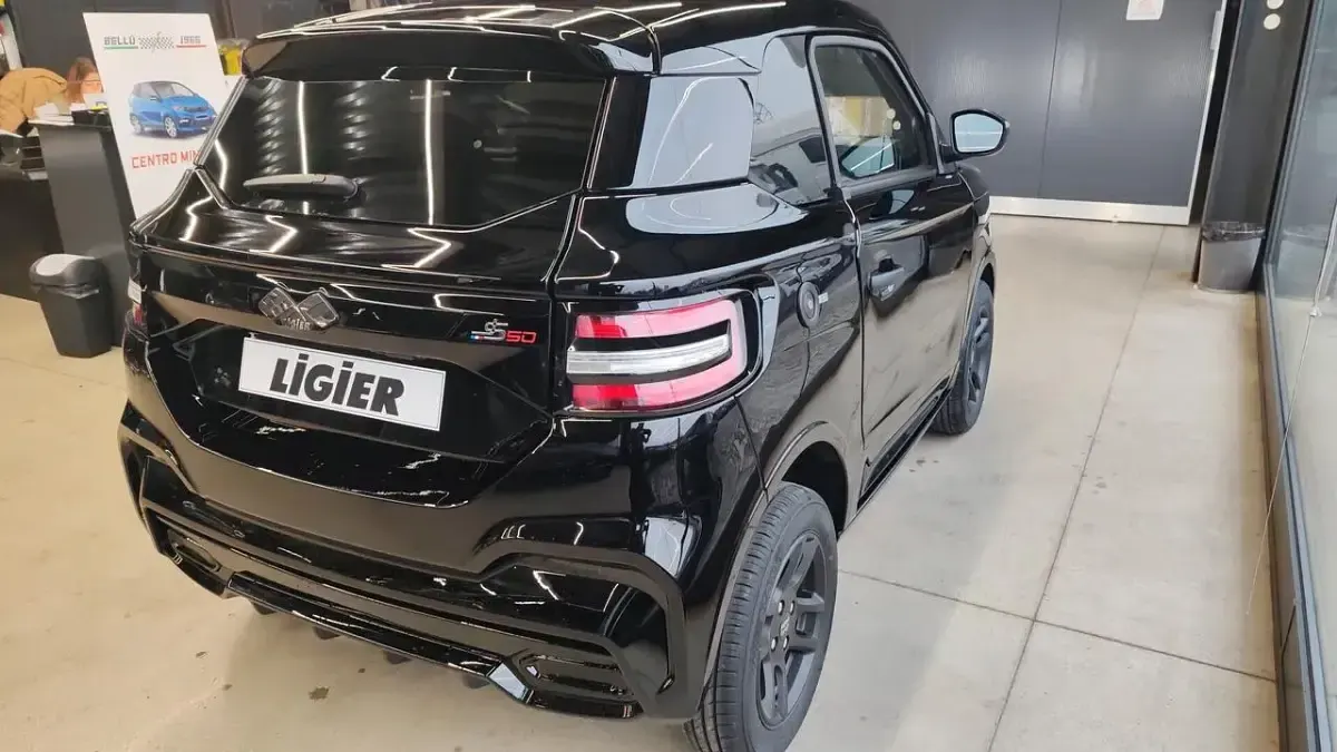 Nuova Ligier JS50 2026 Nero Utilitaria