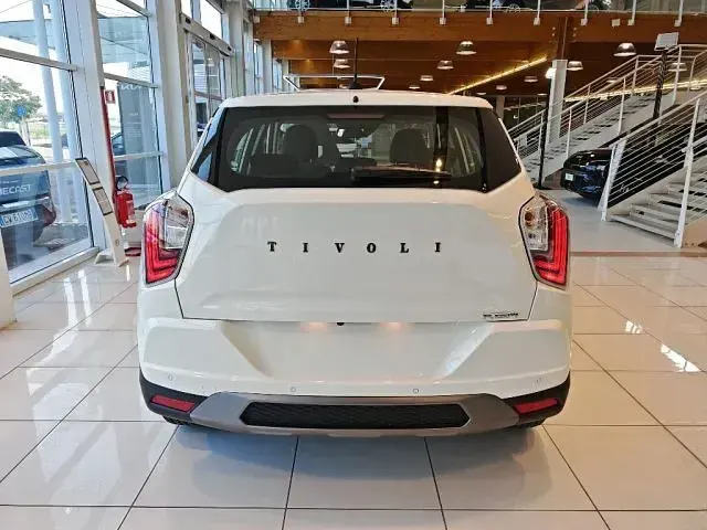 Nuova KGM Tivoli 135 CV (99 kW) 2026 Bianco pastello SUV