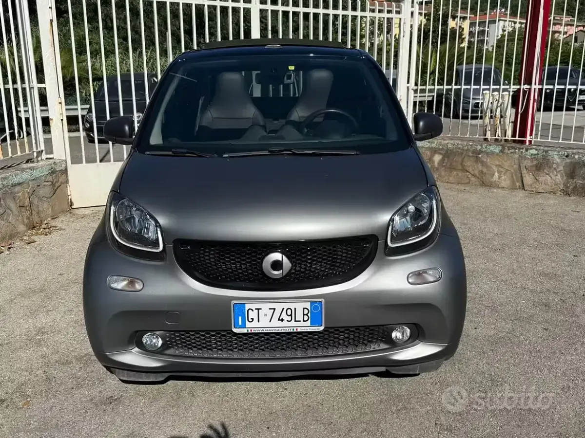 Usata Smart ForTwo Cabrio Passion 90 CV (66 kW) 2016 Grigio Cabrio