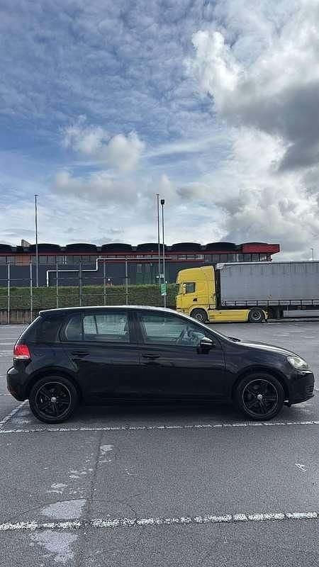 Usata VW Golf 105 CV (77 kW) 2011 Berlina