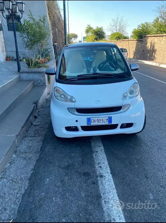 Usata Smart ForTwo Coupé 61 CV (44 kW) 2013 Bianco Coupé