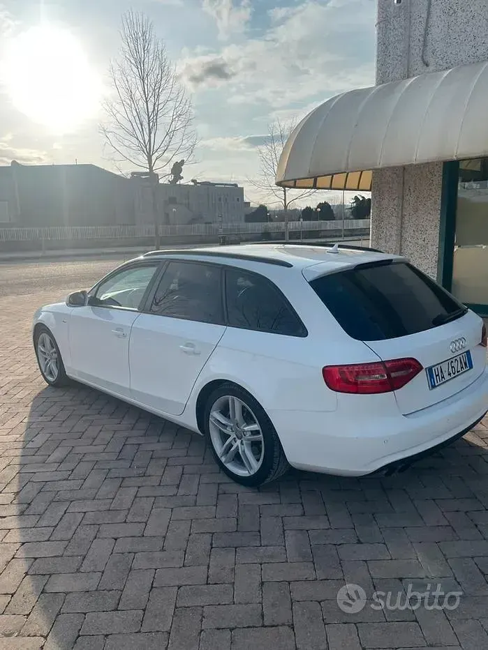 Usado Audi A4 S-Line 143 CV (105 kW) 2013 Berlina
