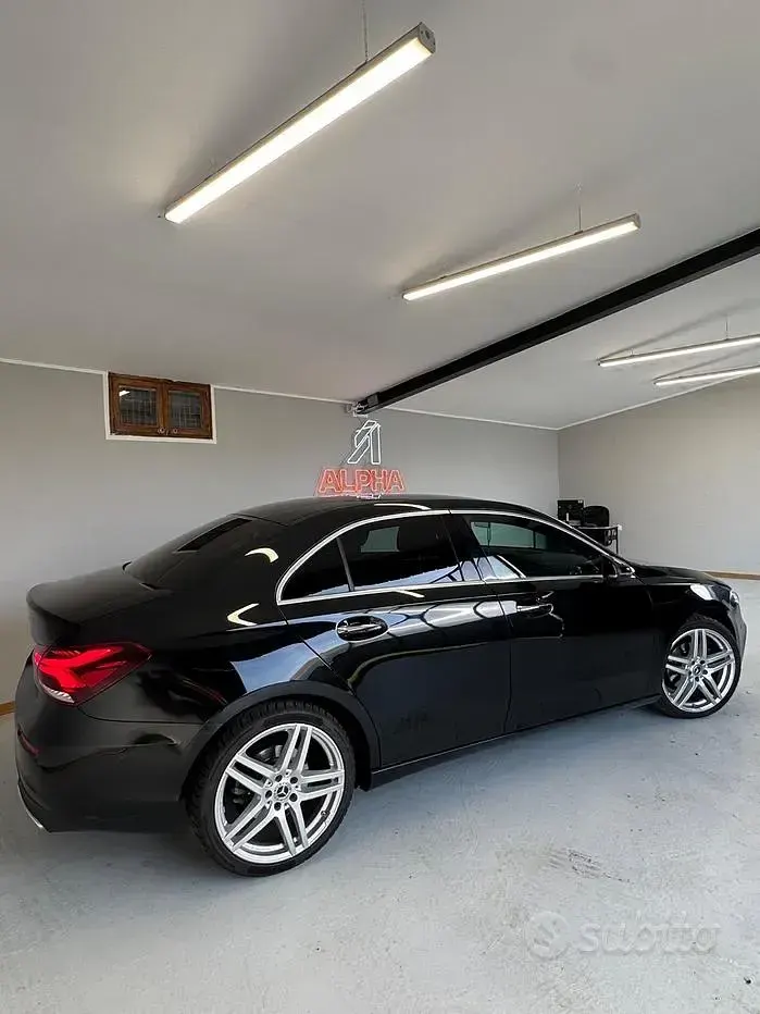 Usata Mercedes A200 163 CV (119 kW) 2019 Nero Berlina