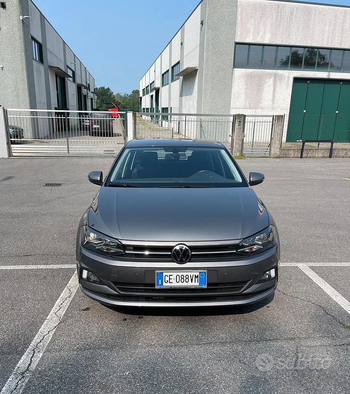 Usata VW Polo 80 CV (58 kW) 2021 Grigio Utilitaria