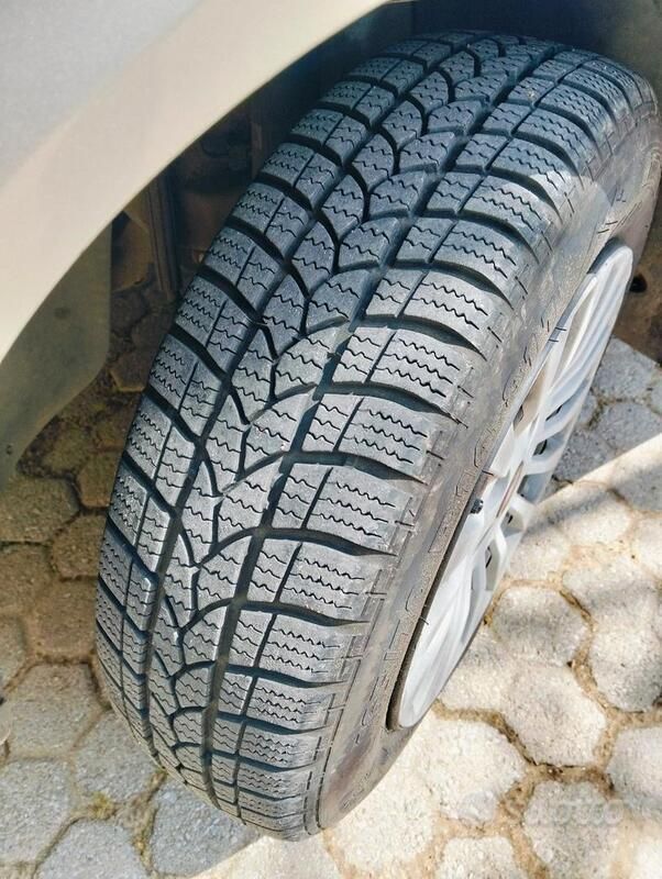 Usata Fiat Punto 60 CV (44 kW) 2001 Utilitaria