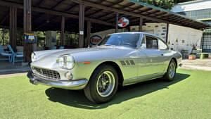 Usata Ferrari 330 300 CV (220 kW) 1964 Argento Coupé